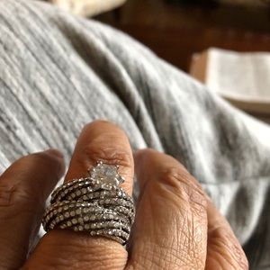 Jewelry - NWOT, very nice faux set Jewelry - NWOT, very nice faux set